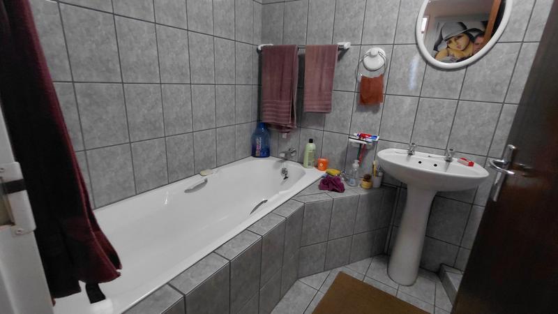 6 Bedroom Property for Sale in Fauna Free State